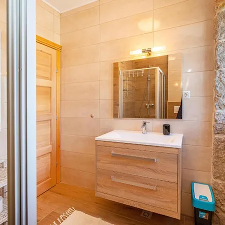 Cozy In With Jacuzzi * Drage