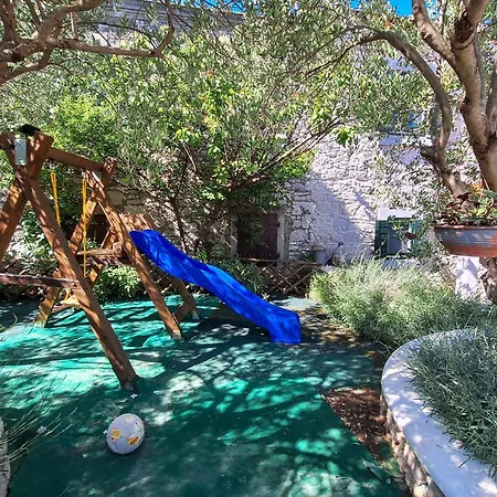 Cozy In With Jacuzzi *