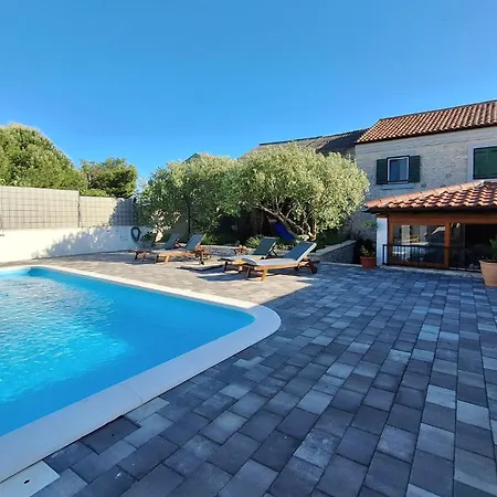 Cozy In With Jacuzzi Ferienhaus Drage